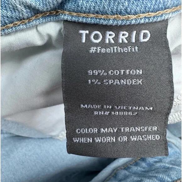 TORRID  Boyfriend Light Wash Distressed raw hem Jeans Plus Size 22 tall - Picture 5 of 9